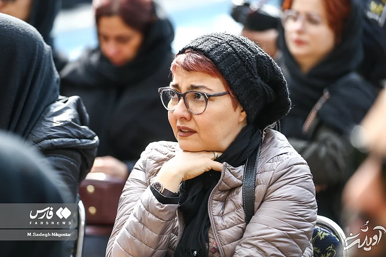 تصاویری از حضور بازیگران در مراسم تشییع پیکر شهرام عبدلی/ از اندوه آناهیتا همتی تا گریههای ناهید مسلمی تصاویری از حضور بازیگران در مراسم تشییع پیکر شهرام عبدلی/ از اندوه آناهیتا همتی تا گریههای ناهید مسلمی